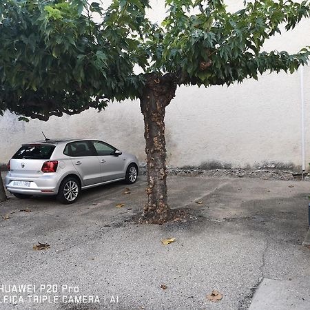 Le Pandora, Proche Tour Magne, Parking Et Terrasse Lägenhet Nîmes Exteriör bild